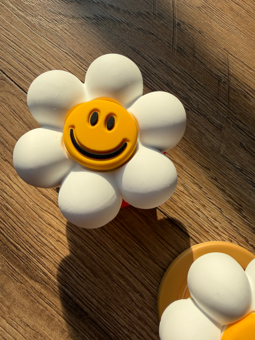 Sunflower magnetic phone holder